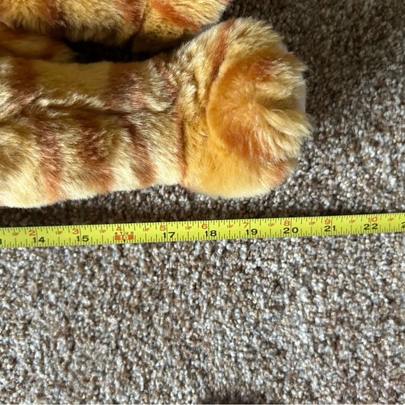 Build A Bear Striped Cat WITH 3 piece outfit. SO CUTE AND CUDDLY😻 - Picture 6 of 7